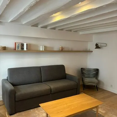 Апартаменты Contemporain Republique - Temple 2 *